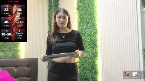 Snapshot of sara_blue13 chatting on 03-09-26, 09:08 Sara online show from 03-09-26, 09:08