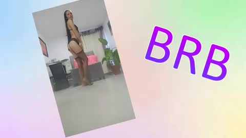 Snapshot of sara_carmona chatting on 10-08-25, 10:57 SARA online show from 10-08-25, 10:57
