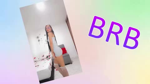 Snapshot of sara_carmona chatting on 10-18-25, 10:49 SARA online show from 10-18-25, 10:49