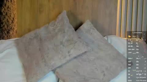 Snapshot of sara_castro24 chatting on 01-31-25, 08:01 Sara online show from 01-31-25, 08:01