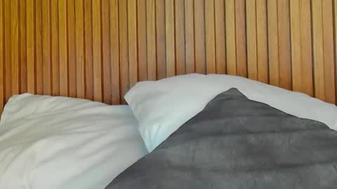 Snapshot of sara_castro24 chatting on 02-10-25, 10:30 Sara online show from 02-10-25, 10:30