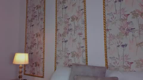 Snapshot of sara_castro24 chatting on 10-18-25, 02:29 Sara online show from 10-18-25, 02:29