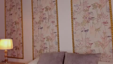 Sara online show from 12-20-25, 07:21