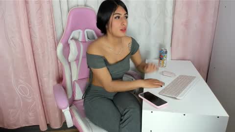 Snapshot of sara_cloudy chatting on 03-07-26, 10:18 Sara online show from 03-07-26, 10:18