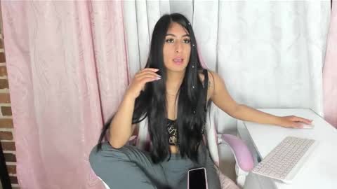 Snapshot of sara_cloudy chatting on 03-12-26, 11:00 Sara online show from 03-12-26, 11:00