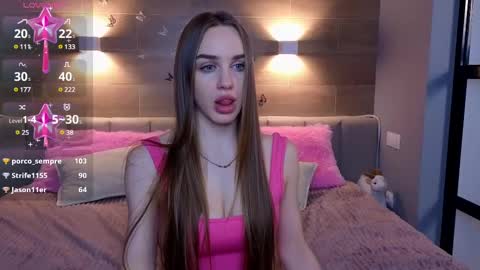 Snapshot of sara_crosss chatting on 02-12-25, 12:16 Sara online show from 02-12-25, 12:16