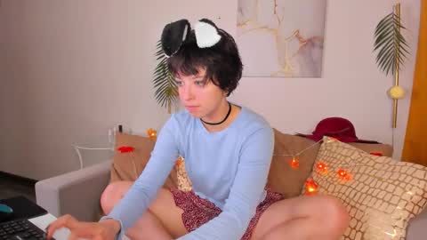 Sarah online show from 10-02-25, 01:01