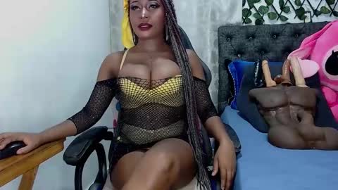 Snapshot of sara_greyx chatting on 01-31-25, 09:26 Sara Greyx online show from 01-31-25, 09:26