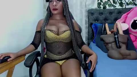 Snapshot of sara_greyx chatting on 02-01-25, 01:12 Sara Greyx online show from 02-01-25, 01:12