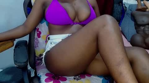 Snapshot of sara_greyx chatting on 02-19-25, 02:01 Sara Greyx online show from 02-19-25, 02:01