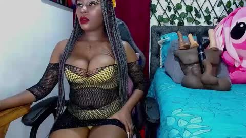 Snapshot of sara_greyx chatting on 02-24-25, 02:15 Sara Greyx online show from 02-24-25, 02:15