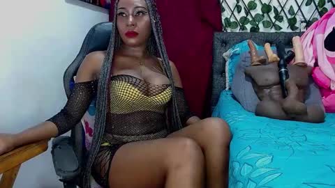 Snapshot of sara_greyx chatting on 02-24-25, 08:25 Sara Greyx online show from 02-24-25, 08:25