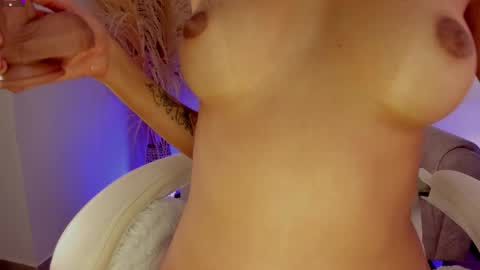 S A R A online show from 12-19-25, 01:34