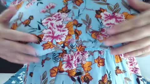 Snapshot of sara_hot46 chatting on 01-17-25, 10:22 Sara hot46 online show from 01-17-25, 10:22