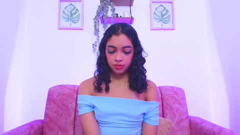 Sara Jhonson  online show from 12-17-24, 12:23