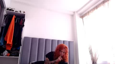 sara_johnson__ online show from 05-31-26, 01:18
