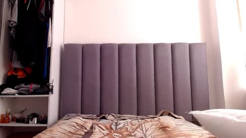 sara_johnson__ online show from 06-04-26, 02:45