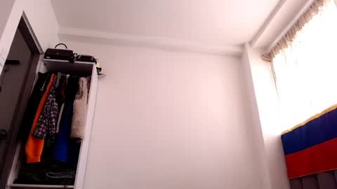 sara_johnson__ online show from 07-14-26, 05:40