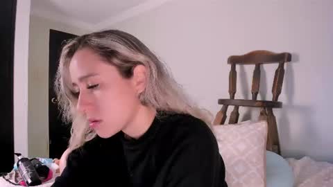 sara_kaii online show from 06-12-26, 09:46