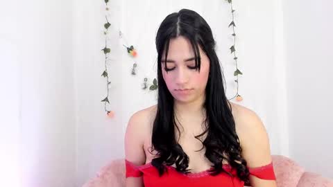 Snapshot of sara_kurt chatting on 03-07-25, 12:34 Sara online show from 03-07-25, 12:34