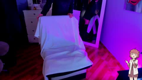 Snapshot of sara_leenn chatting on 01-18-25, 07:28 online show from 01-18-25, 07:28