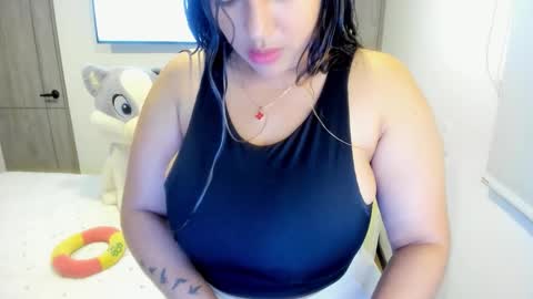 Snapshot of sara_lizcano chatting on 11-17-25, 10:54 sarah LIZCANO....... online show from 11-17-25, 10:54