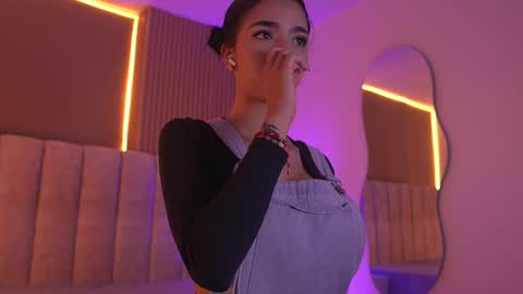 sara_lopee1 online show from 02-26-26, 11:53