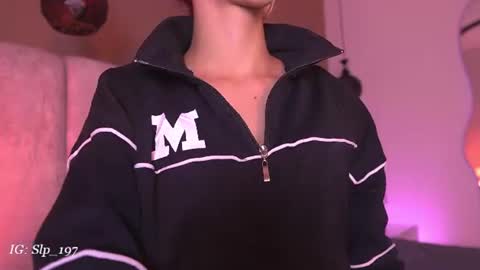 sara_lopee1 online show from 07-30-26, 11:53