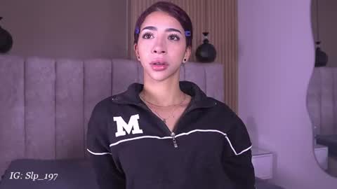 sara_lopee1 online show from 08-01-26, 12:04