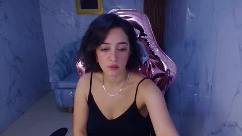 Snapshot of sara_lopez_s chatting on 09-21-25, 01:24 Sara online show from 09-21-25, 01:24