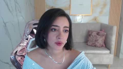 Sara  online show from 10-17-25, 01:57