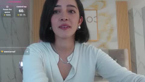 Snapshot of sara_lopez_s chatting on 10-22-25, 01:55 Sara online show from 10-22-25, 01:55
