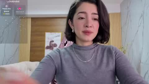 Sara  online show from 04-24-26, 01:57