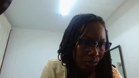 S A R A online show from 03-18-26, 10:51