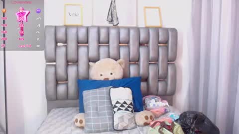 Snapshot of sara_marks chatting on 06-22-26, 10:56 S A R A online show from 06-22-26, 10:56