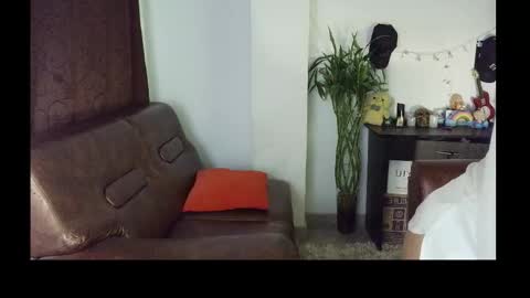 Snapshot of sara_mike666 chatting on 03-15-26, 02:17 SARA MIK666 online show from 03-15-26, 02:17