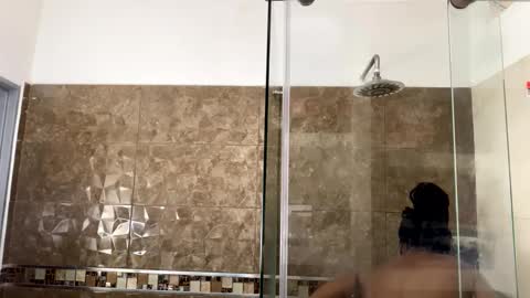 Snapshot of sara_muscle chatting on 09-13-25, 05:24 Sara online show from 09-13-25, 05:24