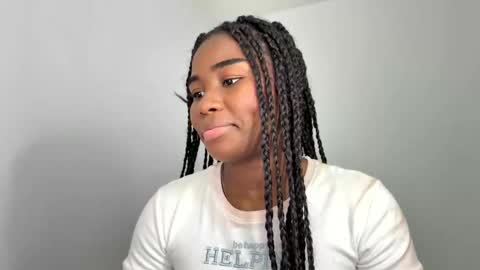 Snapshot of sara_muscle chatting on 03-16-26, 01:22 Sara online show from 03-16-26, 01:22