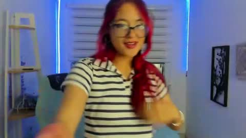sara_red_x online show from 06-13-26, 03:59
