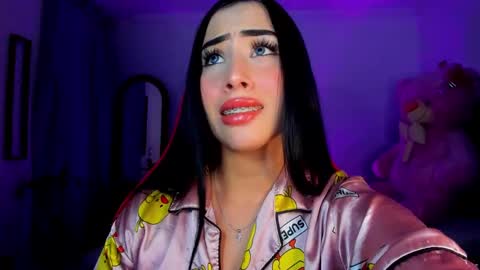 sara_stone03 online show from 01-10-25, 12:38