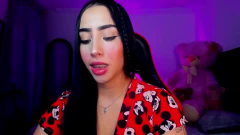 sara_stone03 online show from 01-11-25, 06:45