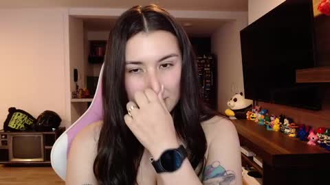 Snapshot of sara_sunrise_ chatting on 01-21-25, 06:23 Sara online show from 01-21-25, 06:23