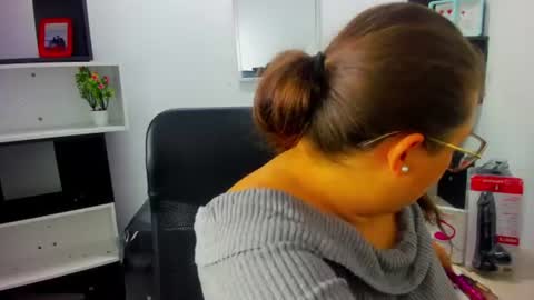 sara_thonson_ online show from 07-07-26, 03:31