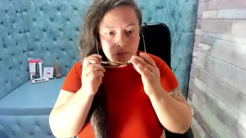 sara_thonson_ online show from 07-11-26, 04:26