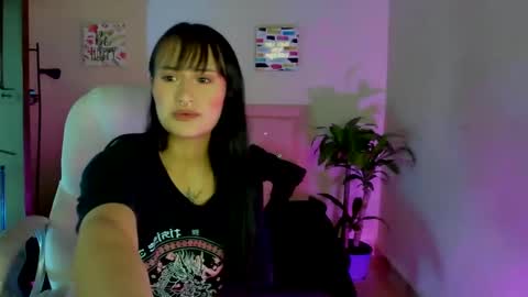 Snapshot of saraa_ramirez chatting on 03-08-25, 11:58 Sarah Ramirez online show from 03-08-25, 11:58