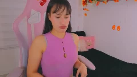 Snapshot of saraa_ramirez chatting on 10-17-25, 03:20 Sarah Ramirez online show from 10-17-25, 03:20