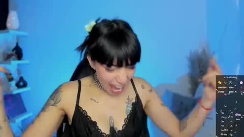 Sara online show from 12-19-25, 09:33