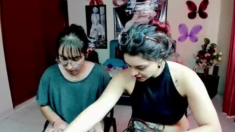 Alahia and Marilyn online show from 11-25-25, 01:44