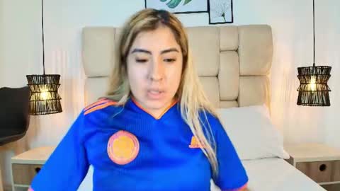 sarablonde_t online show from 06-17-26, 07:26