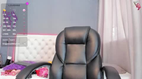 Snapshot of saraby_blandon chatting on 01-03-25, 01:47 online show from 01-03-25, 01:47